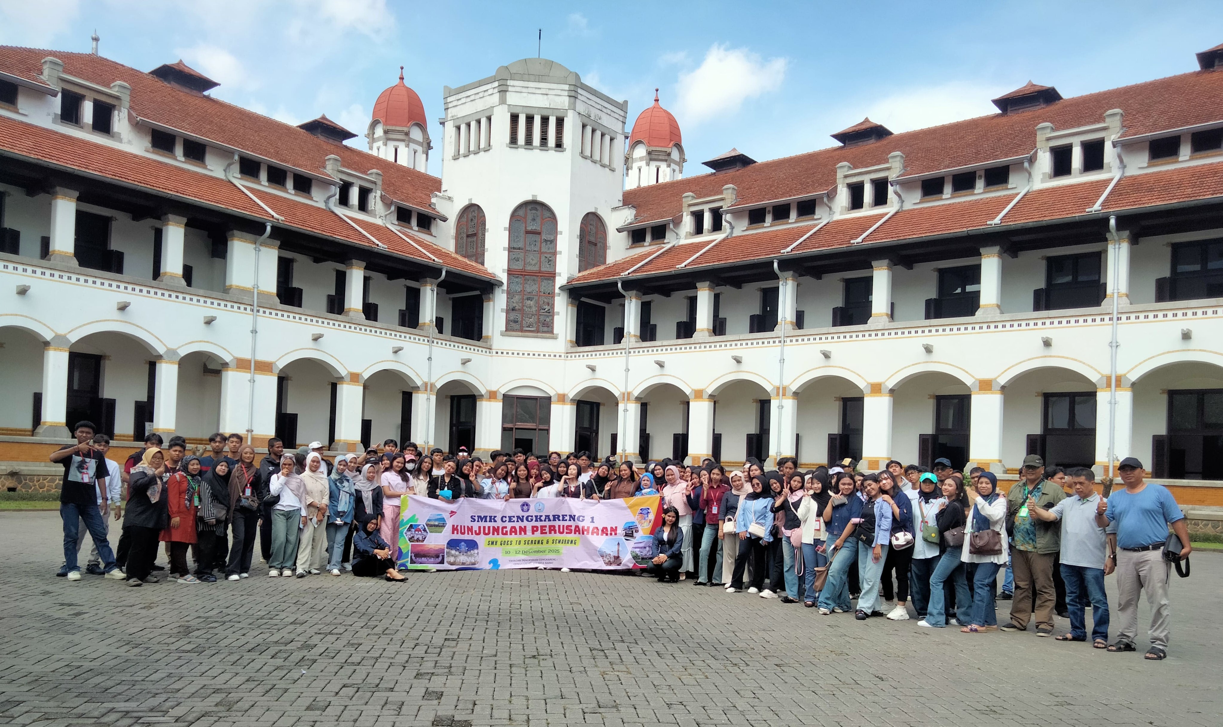 Kunjungan Kampus dan Kunjungan Perusahaan